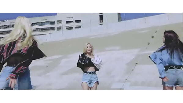 circle- Girl Front (Quemen