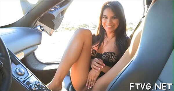 Brunette lady Jazmine about have very intense orgasm