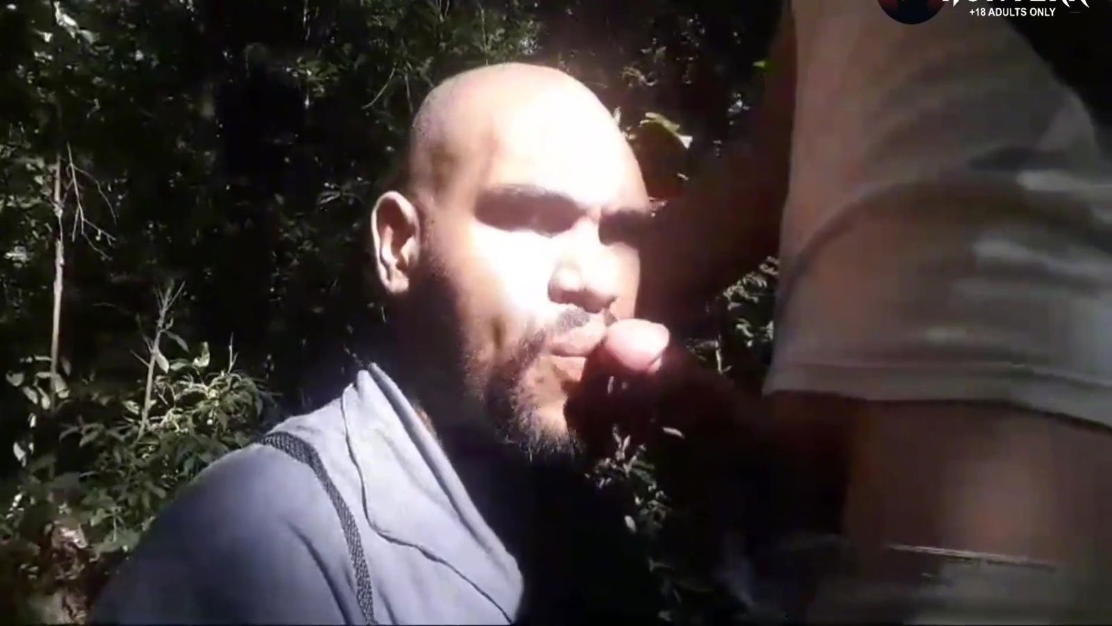 Twink Vinho Rola Rosinha Colocou Chupar Parque, Gozou Muito Hunter Black