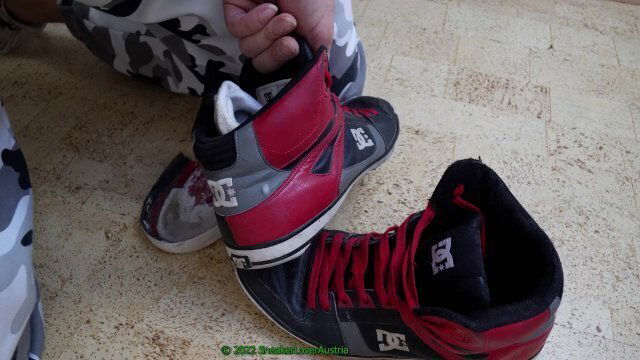 Ripping soles smelly shoes cumming them