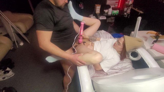 comes massage, prefer take dick pussy. make orgasm creampie