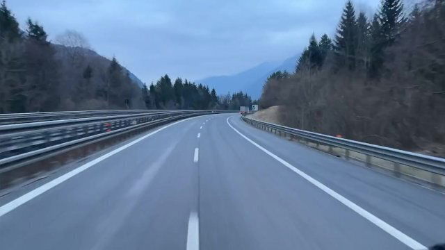 Fucked cute girl while working