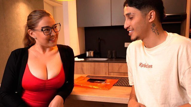 Busty real estate agent tries convince client giving good blowjob