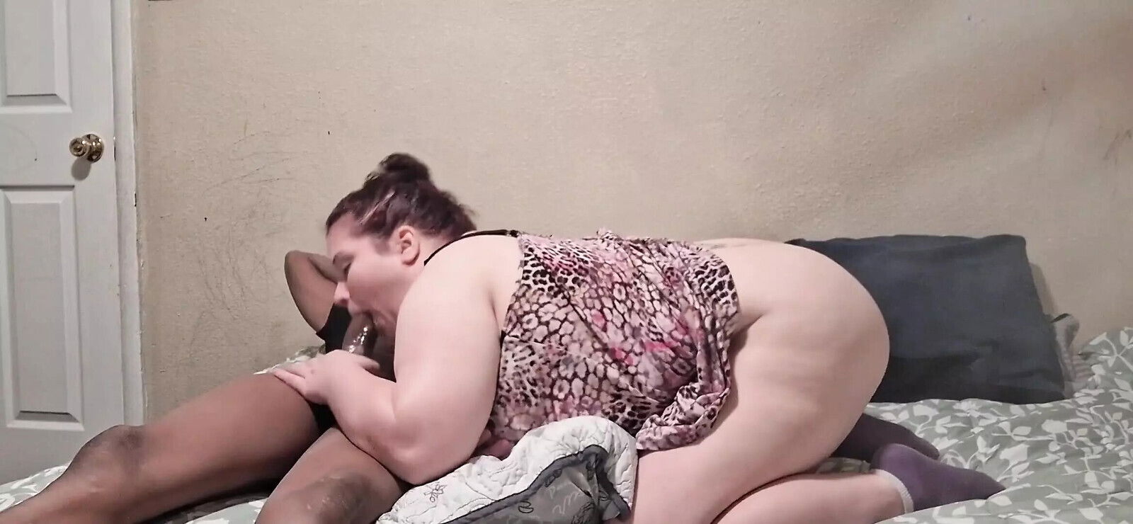 Look Them Curves While Deepthroat This Hard Black Dick