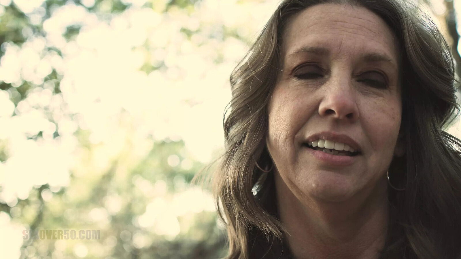 Sexy Mature MILF Park Ranger Gets Caught Pleasuring Herself Younger Lost Hiker Roxie Park Ranger