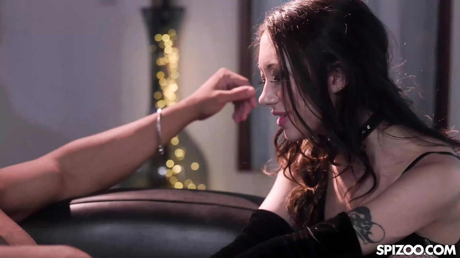 Dominant Lady Sage Hunter Teases Ravaged