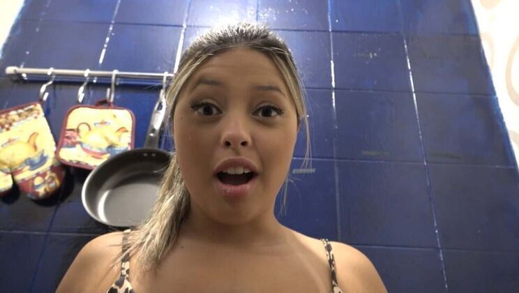 Stepmom Akemi Teaches Stepnephew Mauro Fuck Family Taboo