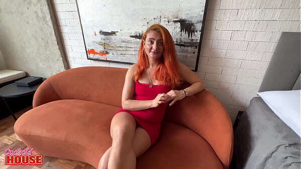 Casada insaci&aacute_vel dando c&uacute_ Cuckold House permiss&atilde_o esposo