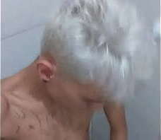 Lorao branquinho batendo sozinho quase flagrado