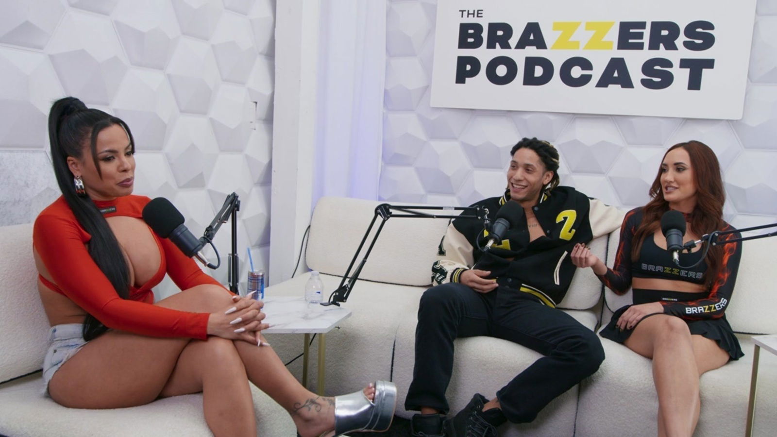 Spicy interracial threesome scene with Luna Star Chloe Amour