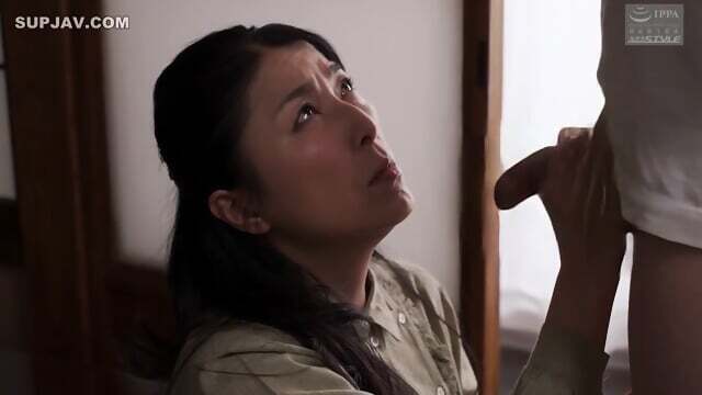 Mature Mother can't leave miserable alone...~ Kiyoka Toyosaki Seika Toyosaki....PEO