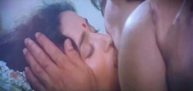 Tripti Dimri R@pe Scene Bulbbul MrSkinIndia Filmy Fantasy Nude