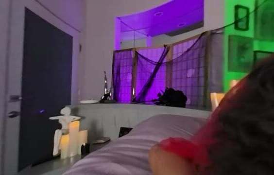 Nikki Slick Lydia Denies She's Into Beetlejuice Truth She's Desperate Fuck