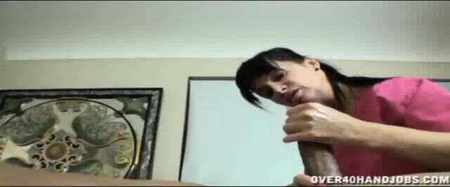 MILF Angie Niore Milks Sergio