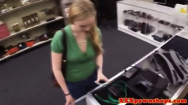 Pawnbroker Amateur Desperate Cash