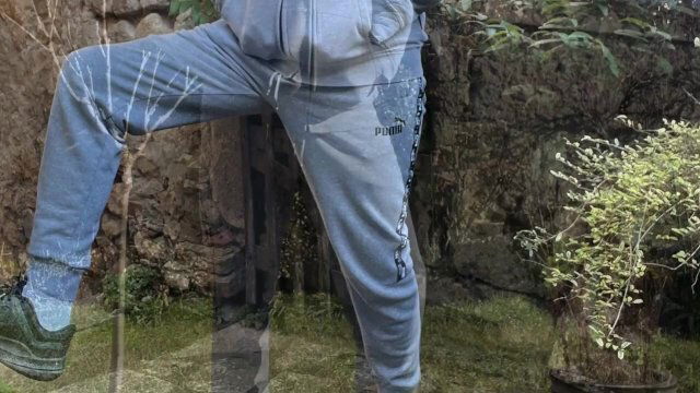 centurion s'exhibe boit pisse