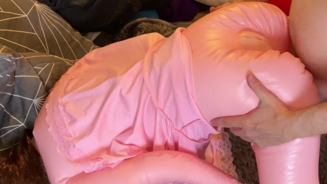 first contact with love doll while watching video stunning asian MILF masturbating