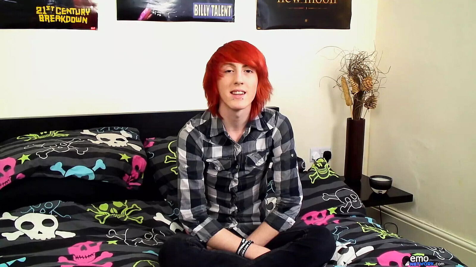 Alexander Daniels Flaunting Stroking Uncut