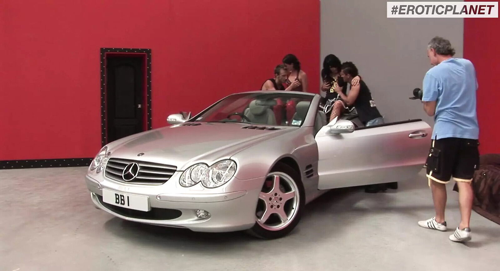 Dover: brunettes fuck suck guys