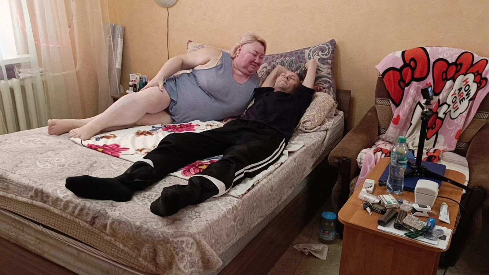 neighbor gives deep blowjob eats