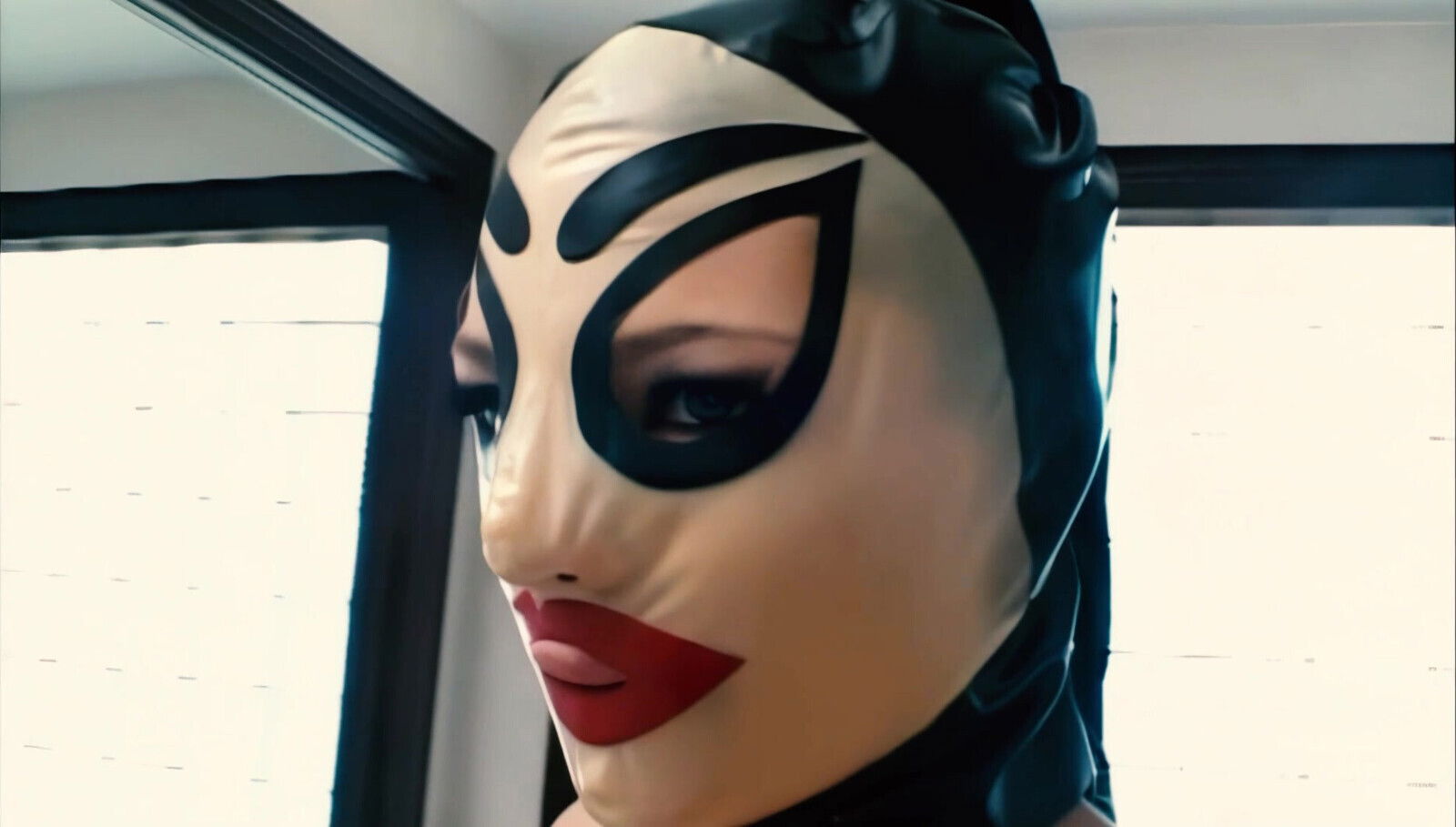 Demented Whore Aurora Snow