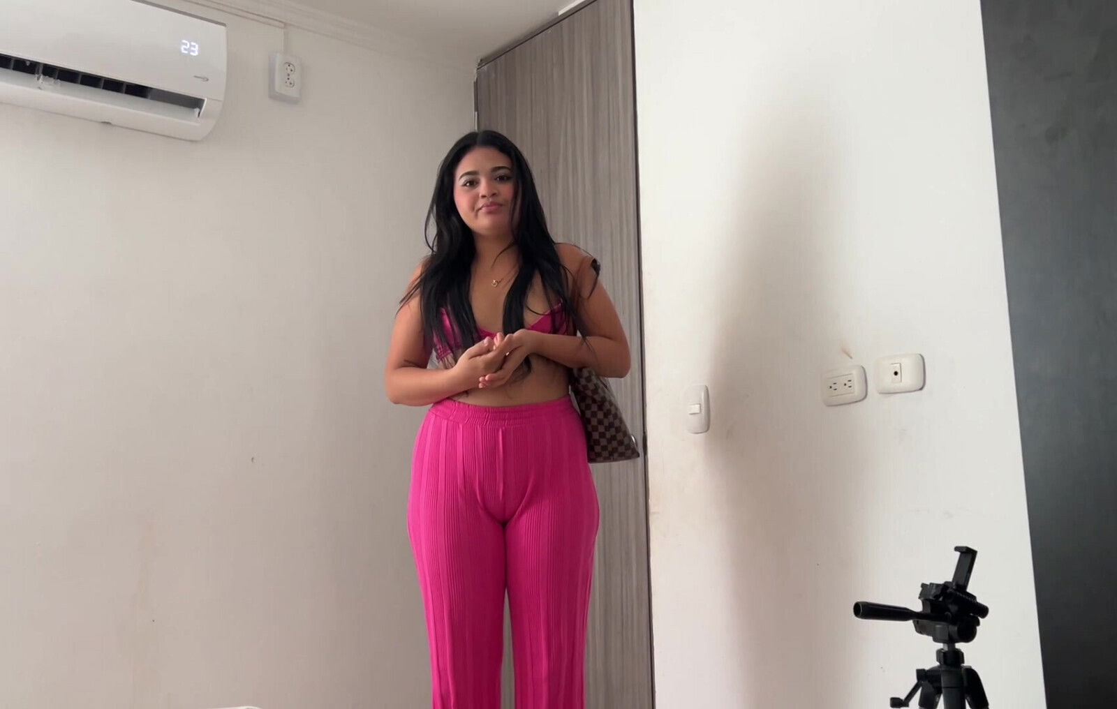 Stepsister offers sex in exchange for a favor