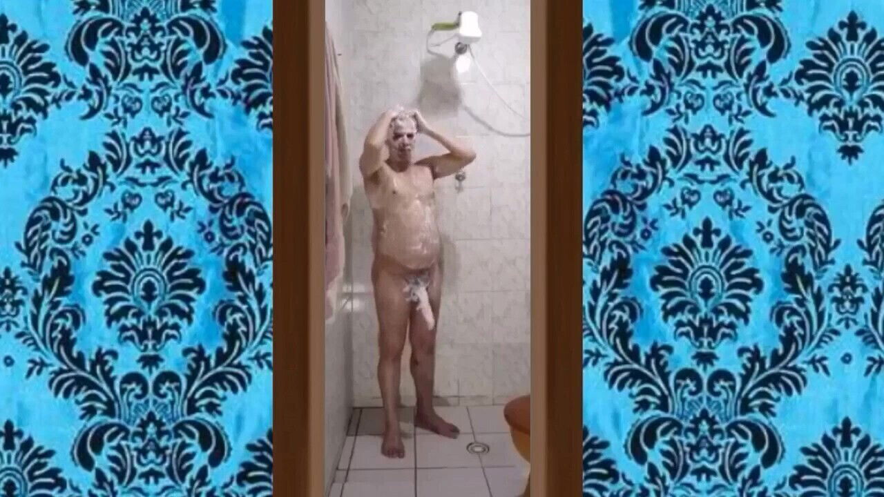 Meu Banho Gostoso Com o Pau Duro 029