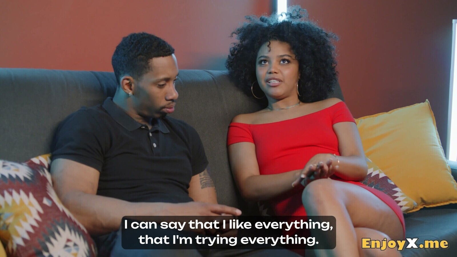 Horny Brazilian breezy Selva Lapiedra offers her taut rump and hairy vagina to a immense bone of Jesus Reyes.