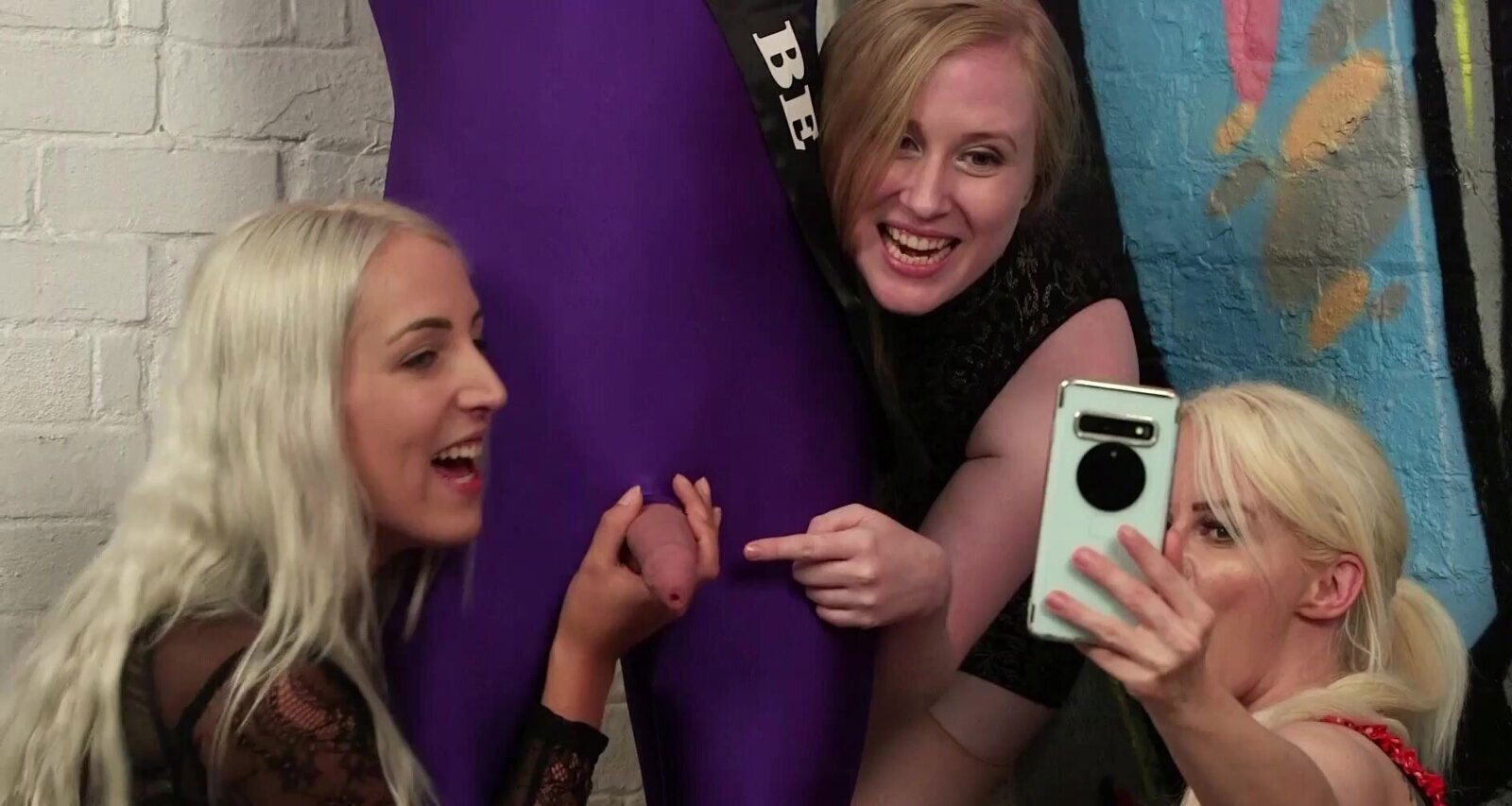 Princess Satine Spark femdoms heels.