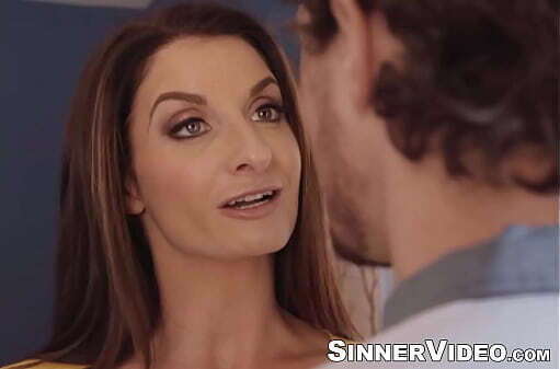 inexperienced Robby Echo licked rammed pussy bestfriends mother Silvia Saige