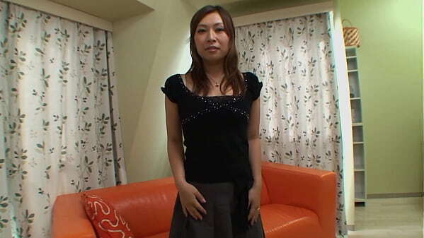 Older Japanese Milf Gets Pussy Stuffed