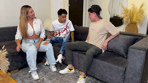 Colombian blonde MILF fucks stepson'_s nerdy best friend while husband home! Karensleent, Pipeboy, Danyel Mast