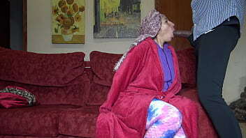 Kurdish immigrant lets black coworker mouth after work TURK PORNO TURBANLI