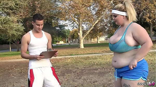 talk Cougar with Biggest natural Bouncing Boobs First Chubby Fuck