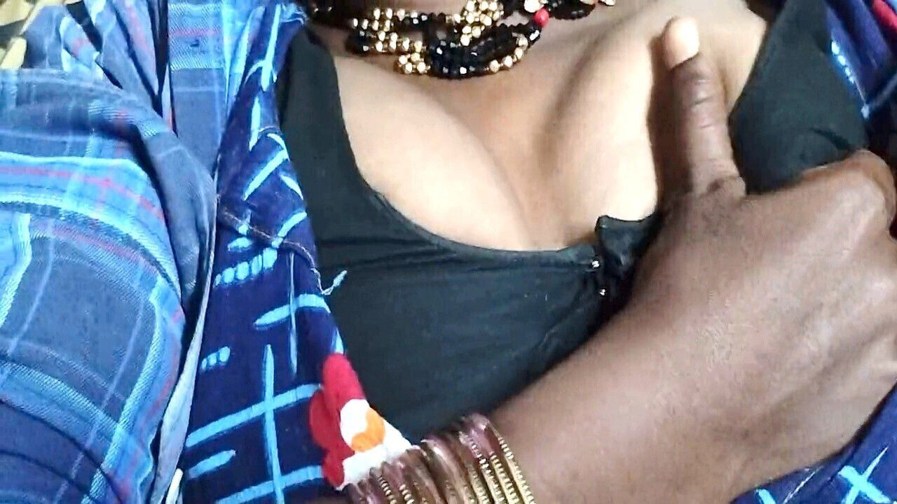 Sexy Kavita Kanada shows boobs with some finger-tickling