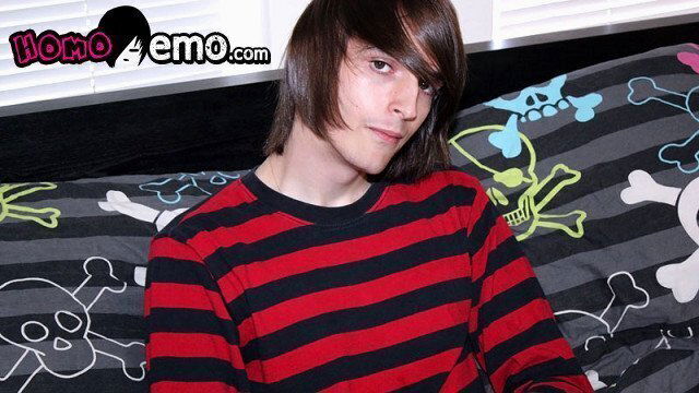 Horny Mikey Stretches Tigh With Butt Plug