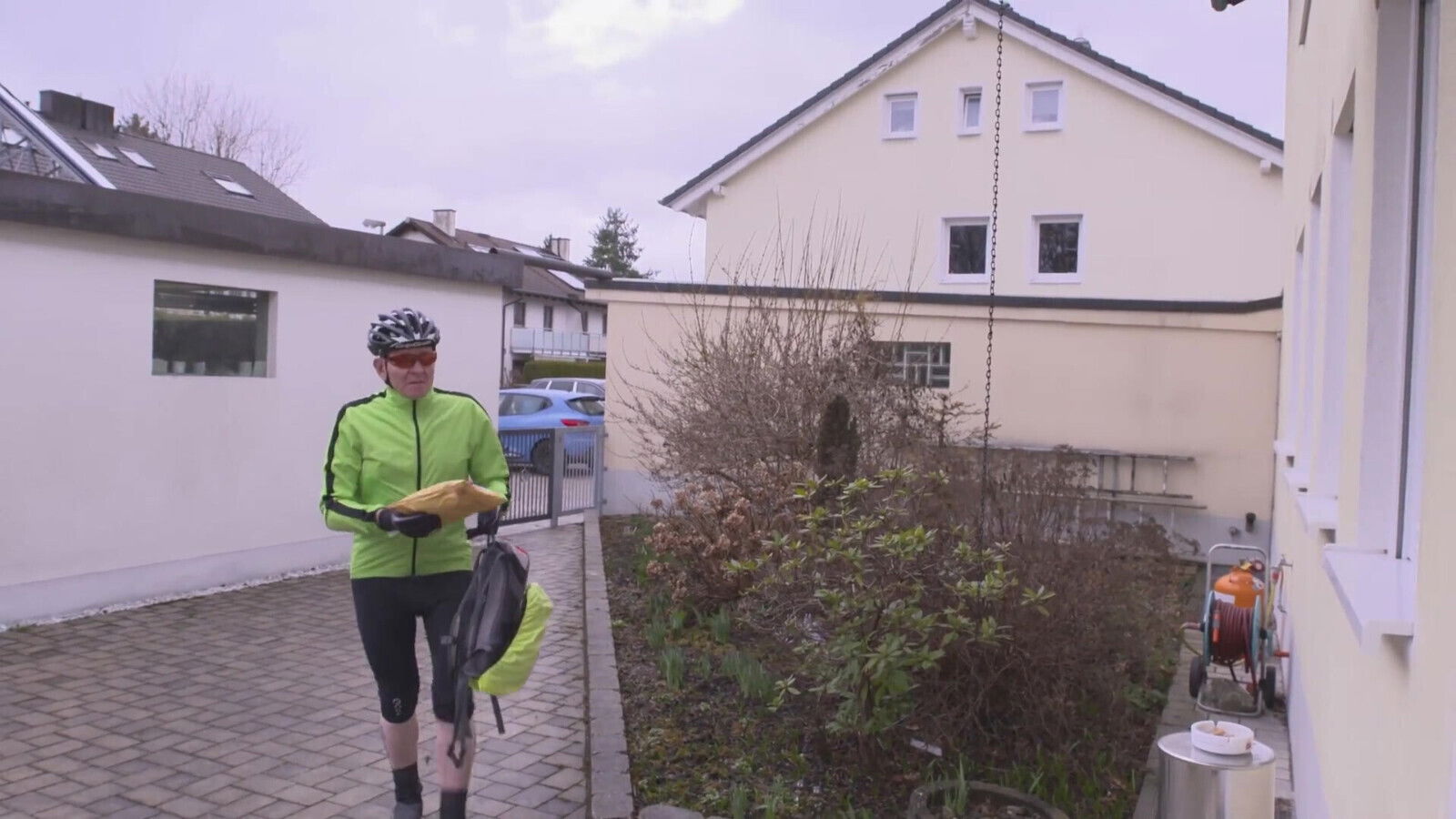 Beautiful ebony sucks fucks biker's dick