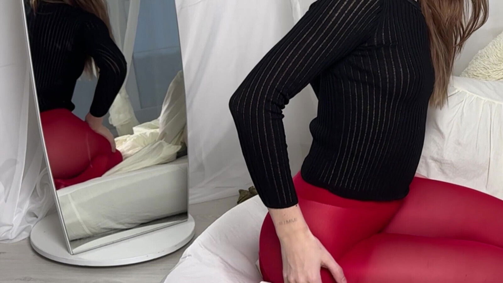 stretching tight tights without panty