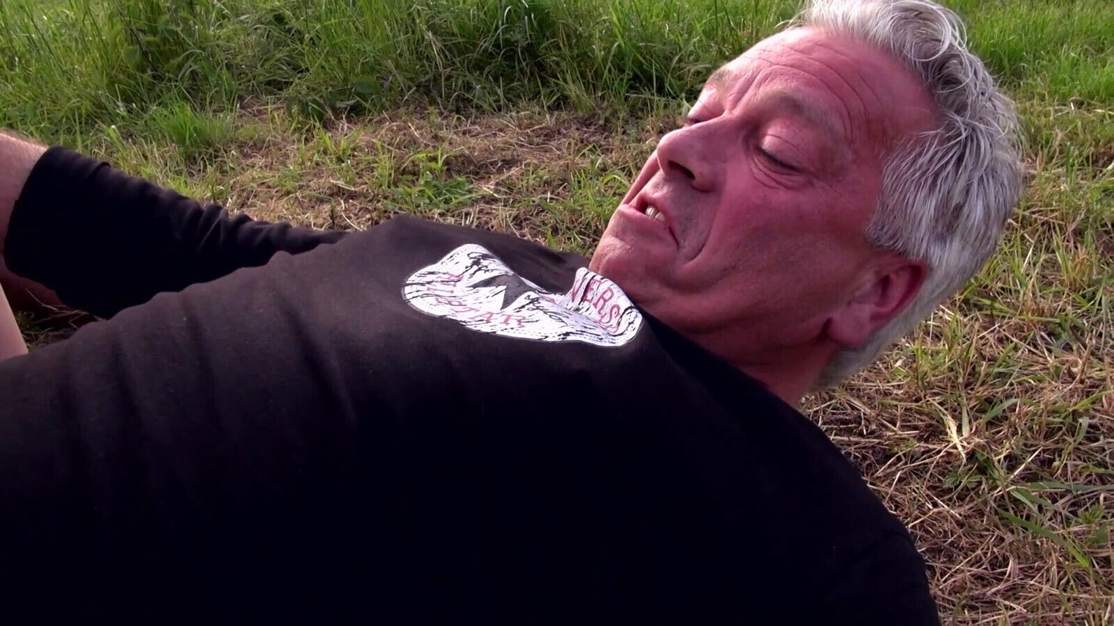 Stranger milf walks pass guys with huge dick fucks both cocks