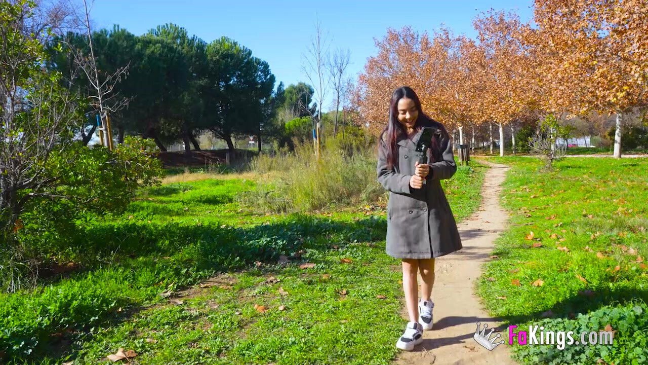 Allison Sweet hunting Iberian among followers