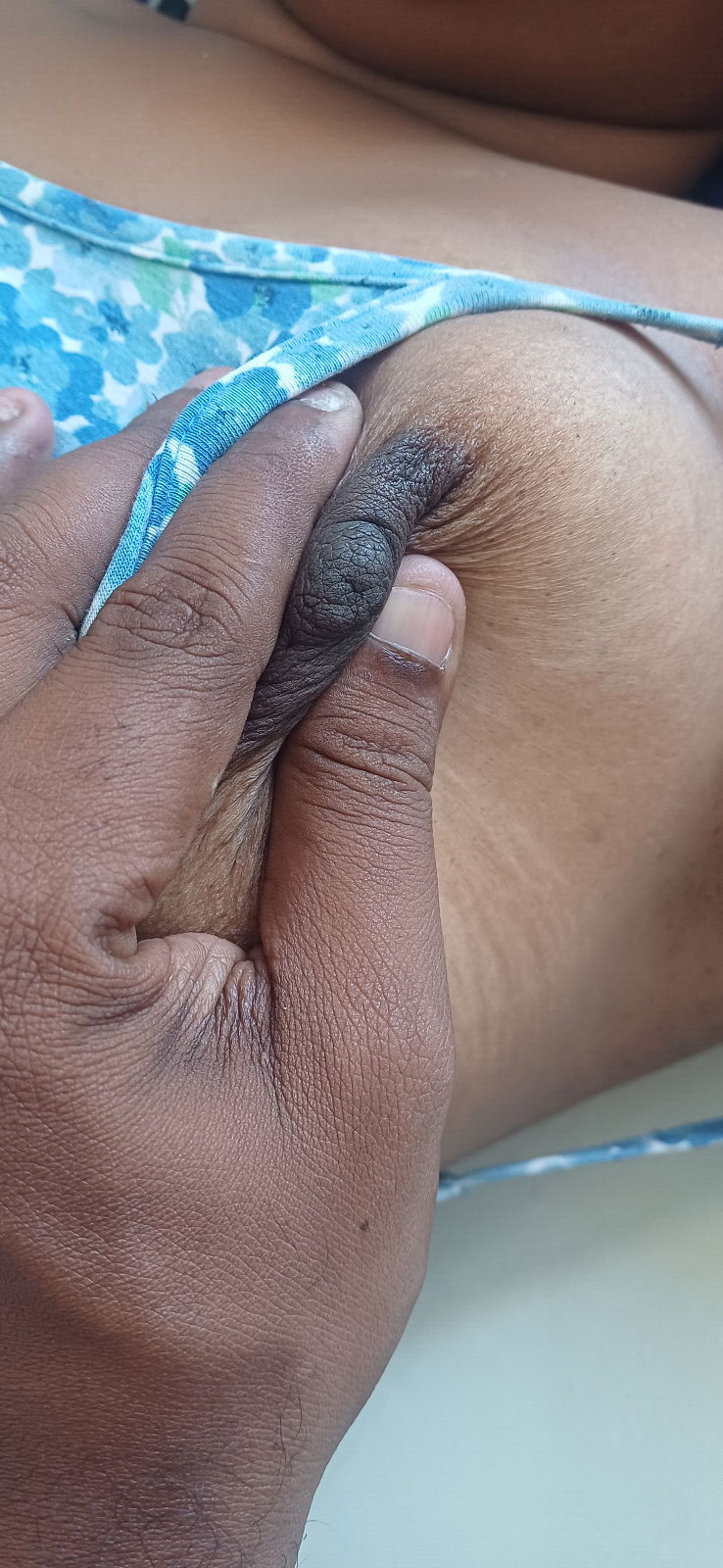 Indian desi Tamil wife nipple play