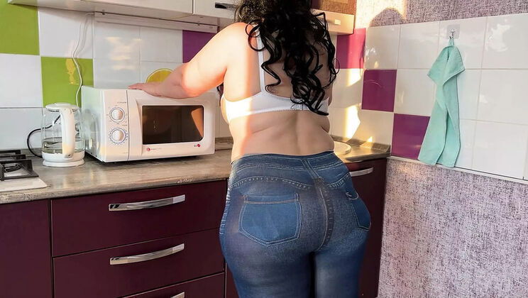 Mature Neighbor with Huge Takes Creampie Homemade MILF Action