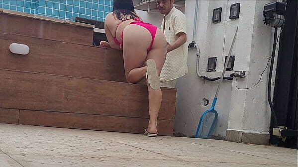 ESPOSA TRAINDO MARIDO PISCINEIRO