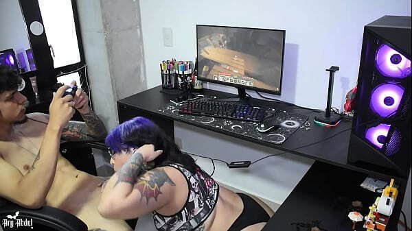 asks suck while plays Minecraft.