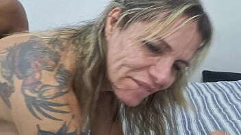 VISITAR MINHA IRM&Acirc_ CUNHADO ESTAVA SOZINHO COMEU GOSTOSO