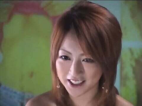 Kaede_Matsushima_Gives_Handjob_Cool_Tender_Bud_01