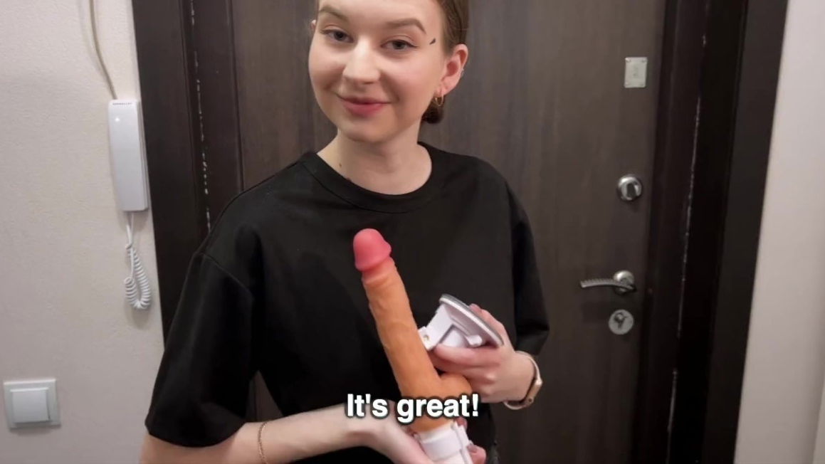 Blonde shop worker lucky knocking right door