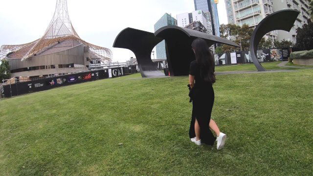 Asian Girl Visits Melbourne Ride TWOSETDUET