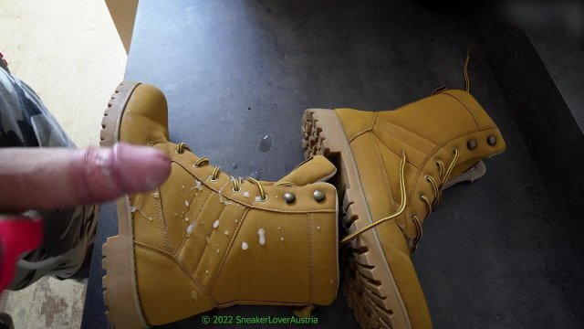 Cumshots brown Boots