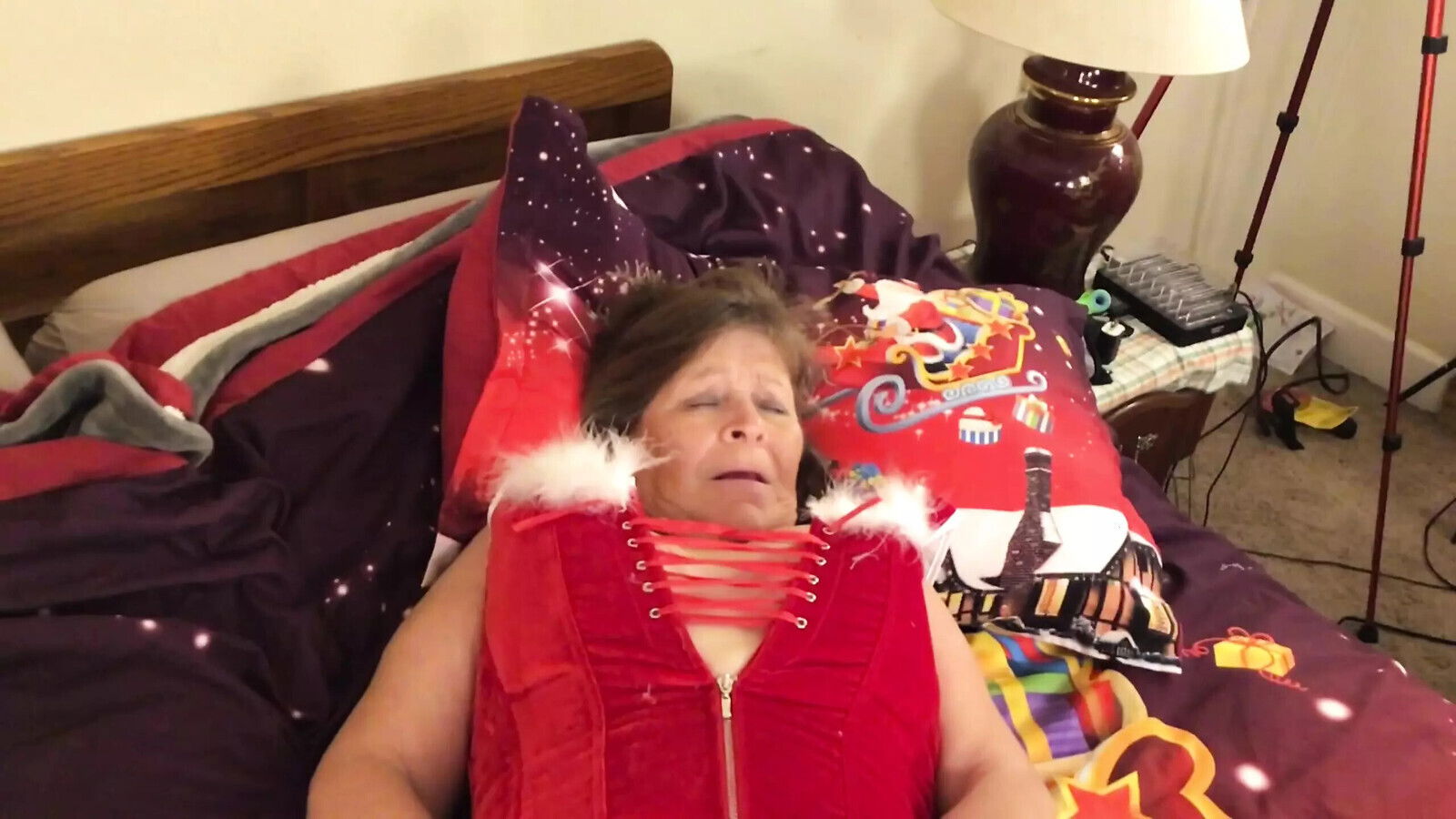 Granny Carmen Claus Official Tester: Fuck Machine CAMS5M